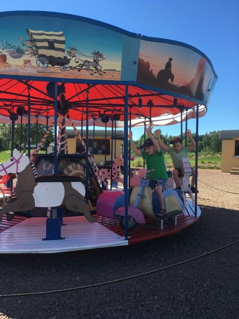 13652883_10153771071737817_1429487678_n